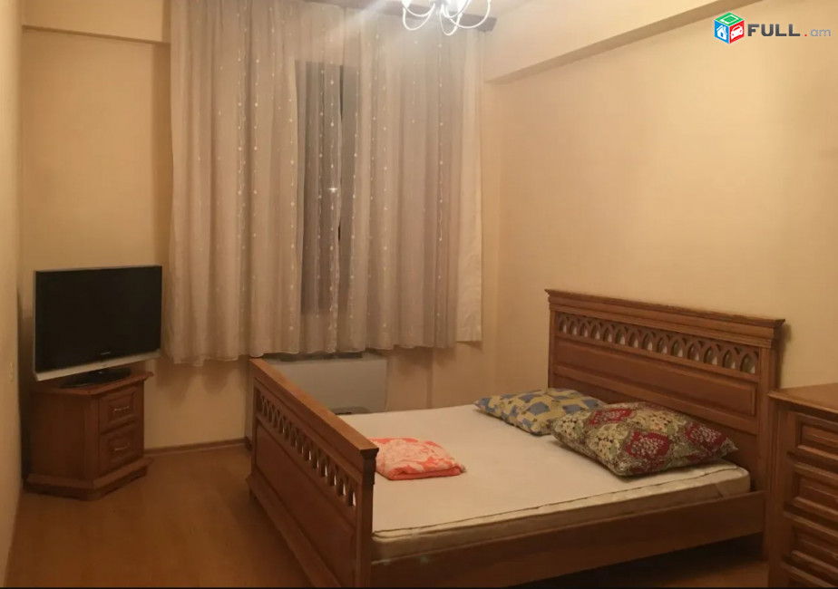 LA11383 Վարձով 3 սենյականոց բնակարան Հյուսիսային պողոտա , նորակառույց շենքում