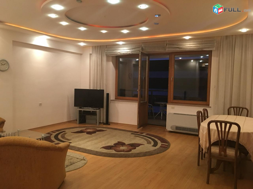 LA11383 Վարձով 3 սենյականոց բնակարան Հյուսիսային պողոտա , նորակառույց շենքում