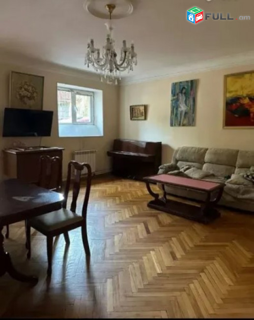 LA11414 Վարձով 3 սենյականոց բնակարան Վրացական փողոցում