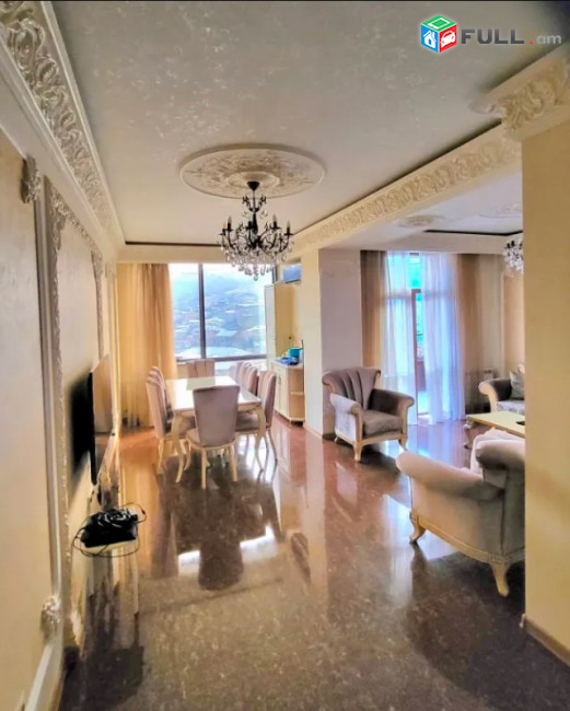 LA11425 Վարձով 3 սենյականոց բնակարան Սայաթ-Նովայի պողոտա , նորակառույց շենքում 
