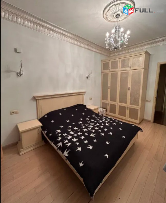 LA11425 Վարձով 3 սենյականոց բնակարան Սայաթ-Նովայի պողոտա , նորակառույց շենքում 
