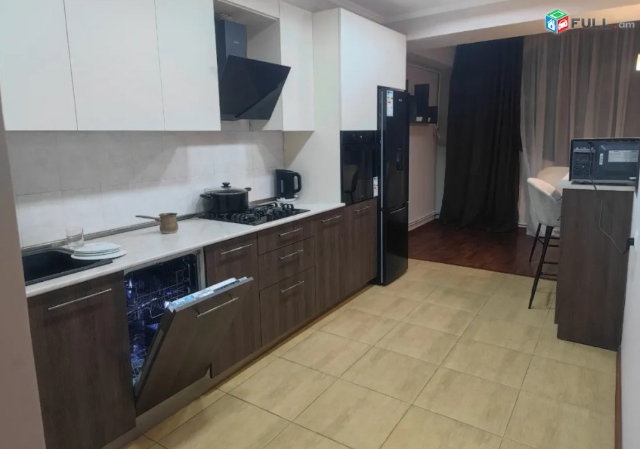 LA11435 Վարձով 4 սենյականոց բնակարան Դավիթ Հովհաննեսի փողոց, Նախկին Արաբկիր 19 փողոց