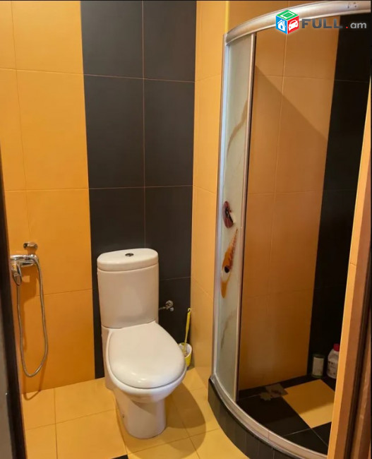 LA11436 Վարձով 4 սենյականոց բնակարան Սունդուկյան փողոց , նորակառույց շենքում 