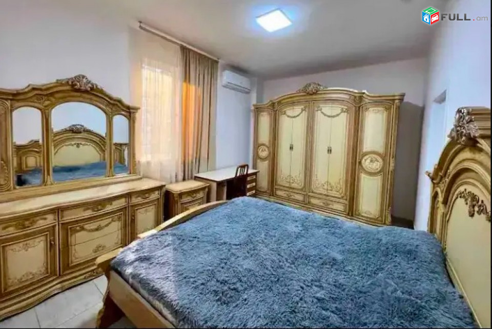 LA11490 Վարձով 105 քմ. Բազմաֆունկցիոնալ գույք, Մաշտոցի պողոտա. Պարոնյան փողոցի փակուղի կենտրոնում