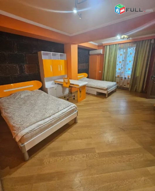 LA11489 Վարձով 5 սենյականոց բնակարան  Պուշկինի փողոց , նորակառույց շենքում 