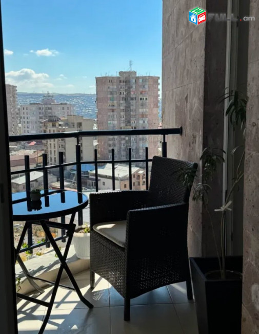 LA11502 Վարձով 4 սենյականոց բնակարան Նաիրի Զարյան փողոց,  նորակառույց շենքում