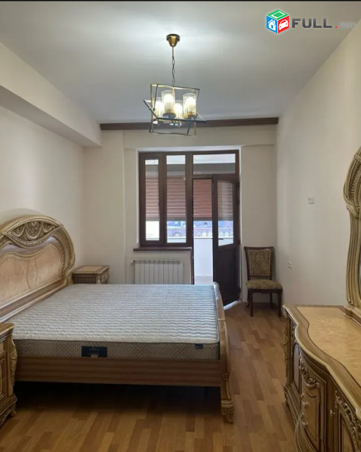 LA11509 Վարձով 3 սենյականոց բնակարան  Ամիրյան փողոցում,նորակառույց շենքում