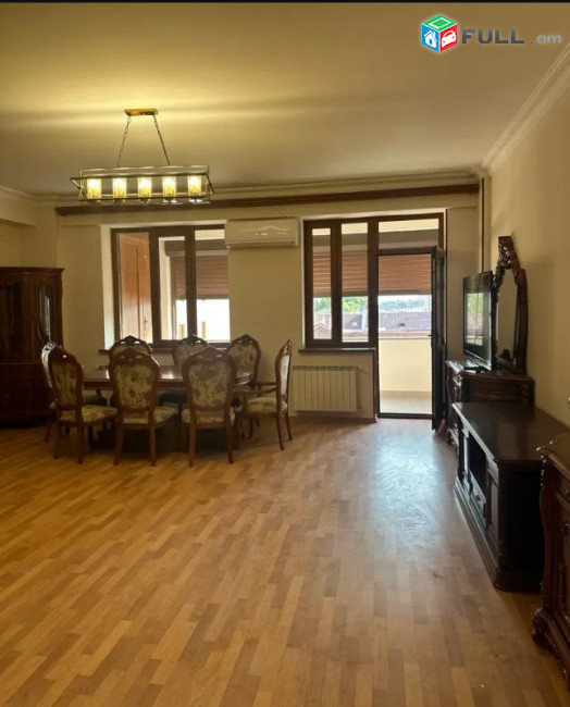LA11509 Վարձով 3 սենյականոց բնակարան  Ամիրյան փողոցում,նորակառույց շենքում
