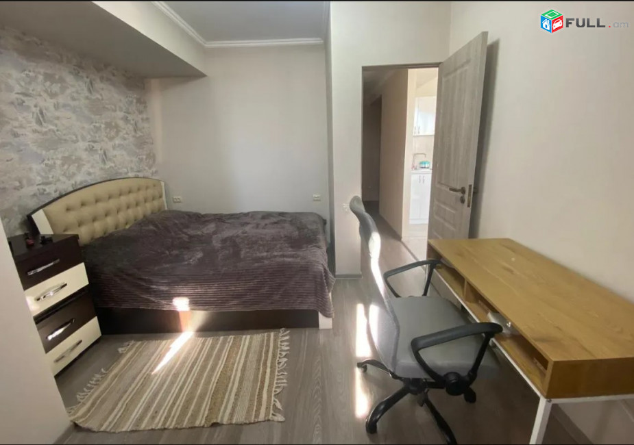 LA11537 Վարձով 2 սենյականոց բնակարան Արմեն Տիգրանյան փողոցում