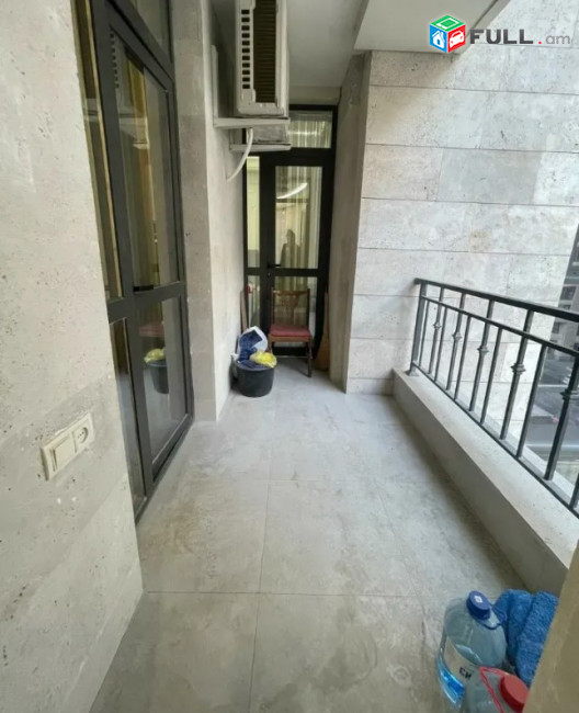 LA11539 Վարձով 3 սենյականոց բնակարան Արշակունյաց պողոտա , Բյուրեղ թաղամաս ,նորակառույց շենքում 