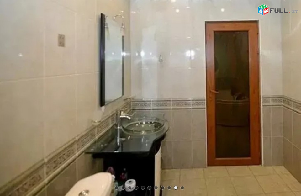  LA06918 Վարձով 5 սենյականոց բնակարան Բայրոնի փողոցում