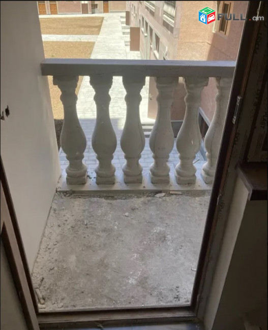 LA11546 Վարձով 3 սենյականոց բնակարան Ադոնցի փողոց ,  նորակառույց շենքում