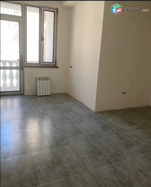 LA11546 Վարձով 3 սենյականոց բնակարան Ադոնցի փողոց ,  նորակառույց շենքում