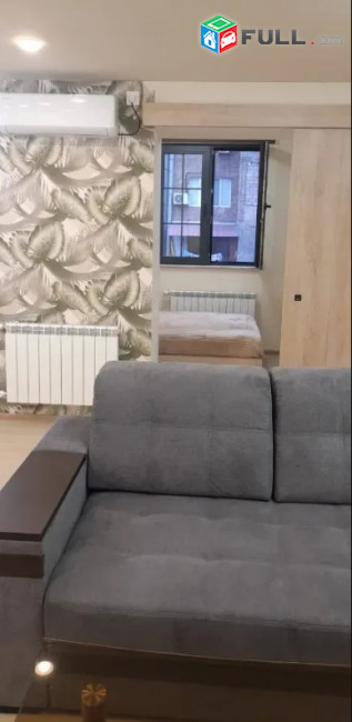 LA11544  Վարձով 2 սենյականոց բնակարան Աբովյան փողոցում