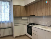 LA11560 Վարձով 2 սենյականոց բնակարան  Գրիբոյեդովի փողոցում,նորակառույց շենքում