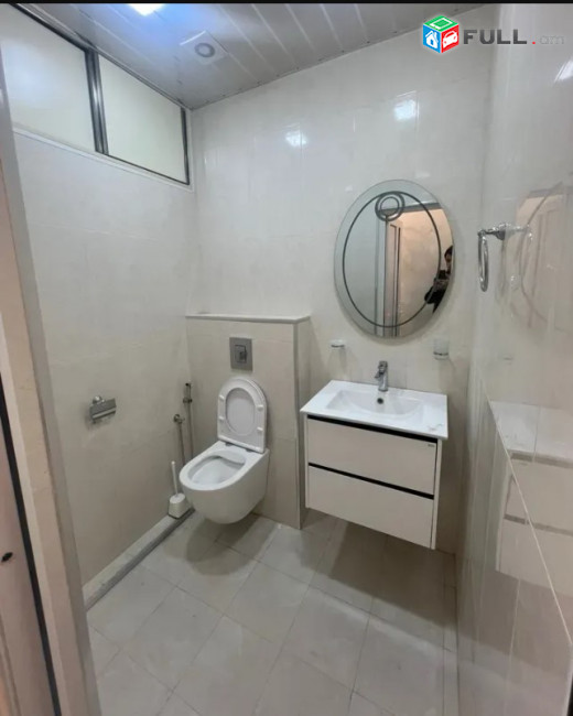 LA11574 Վարձով 60 քմ. կիսակուղային տարածք Արշակունյաց պողոտայում