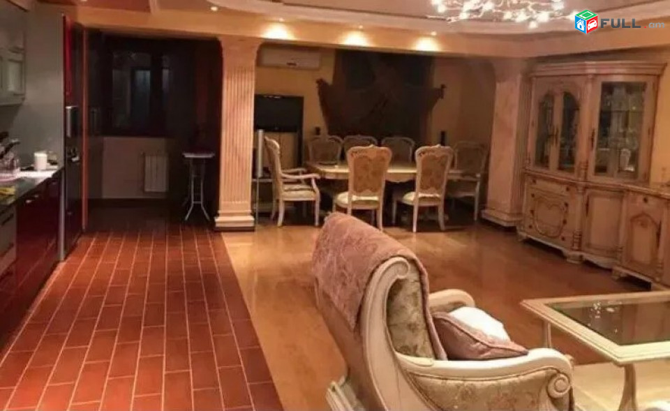 LA11578 Վարձով 3 սենյականոց բնակարան Կորյունի փողոցում 