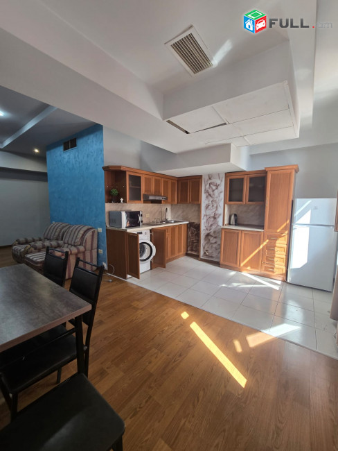 LA11591  Օրավարձով 3 սենյականոց բնակարան Աբովյան փողոց , Կինո Մոսկվայի մոտ նորակառույց շենք