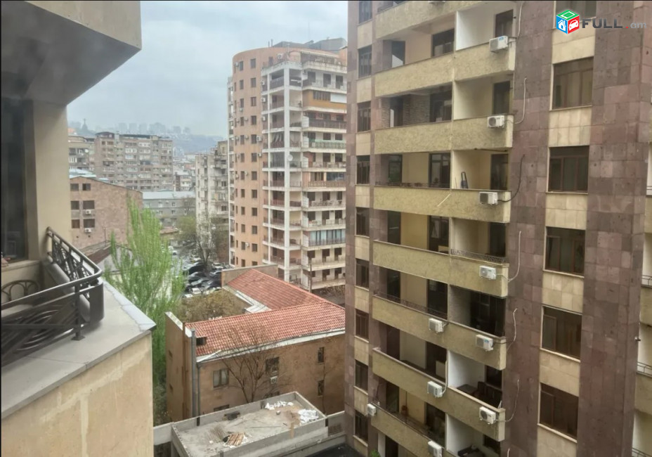 LA11597 Վարձով 3 սենյականոց բնակարան Արամի փողոց , նորակառույց շենքում 