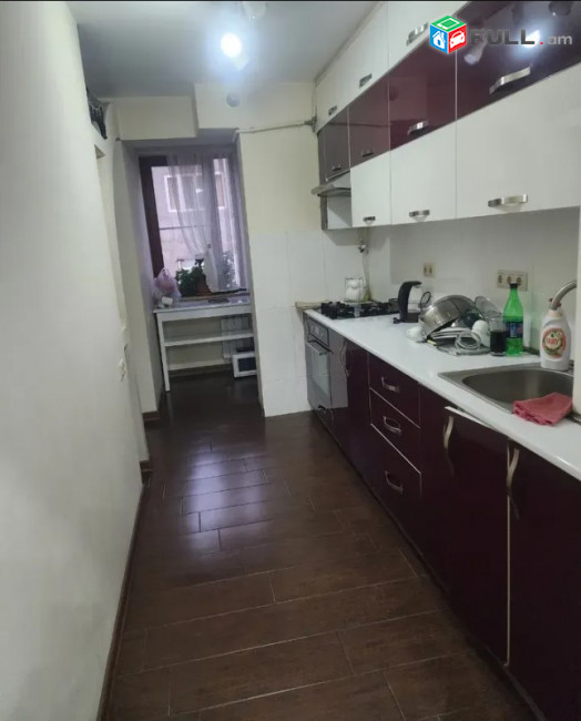 LA11599  Վարձով 4 սենյականոց բնակարան Կորյունի փողոցում
