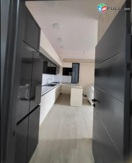 LA11640 Վարձով 3 սենյականոց բնակարան նորակառույց շենքում Դավիթ Հովհաննեսի փողոցում