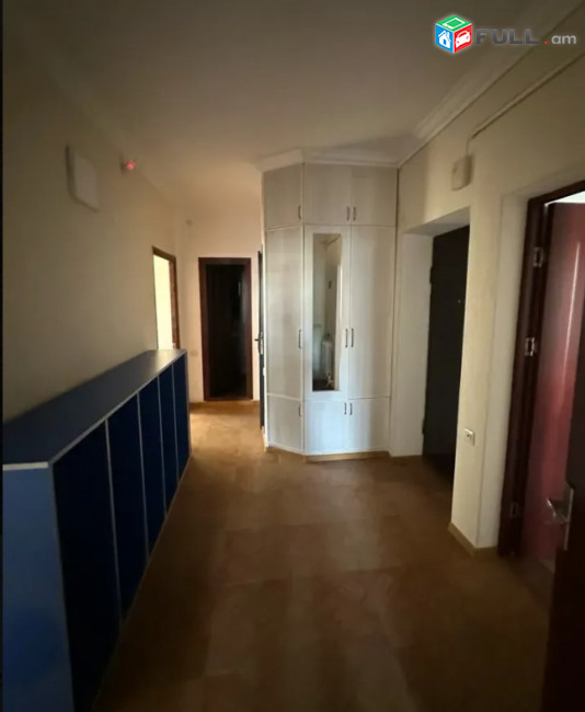 LA11639  Վարձով 87 քմ. Առևտրային և գրասենյակային տարածք Մամիկոնյանց փողոցում