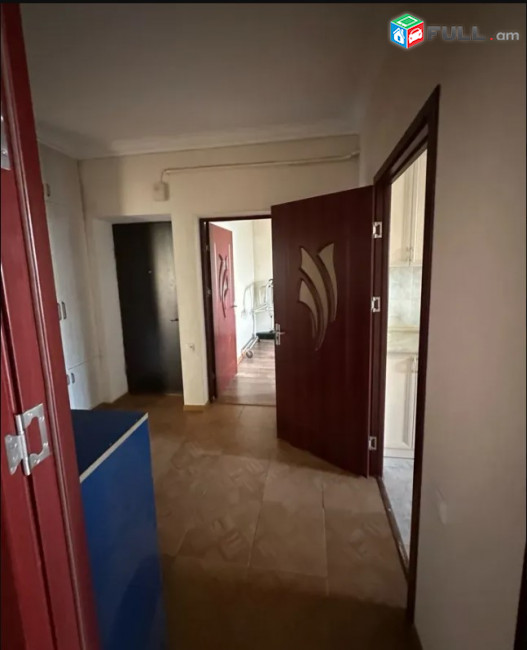 LA11639  Վարձով 87 քմ. Առևտրային և գրասենյակային տարածք Մամիկոնյանց փողոցում