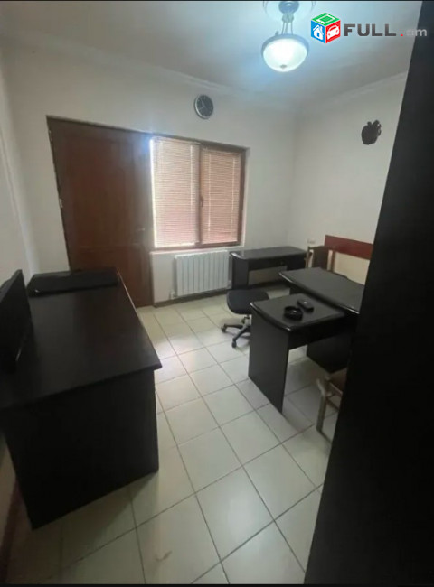 LA11650 Վարձով 90 քմ . Գրասենյակային տարածք Վրացական փողոցում