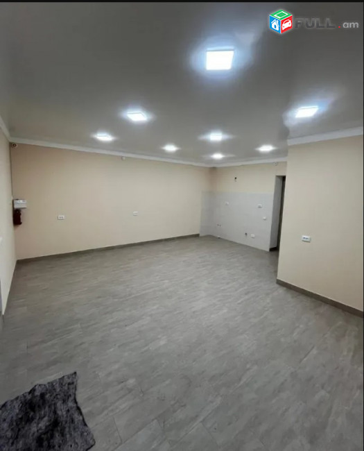 LA11672  Վարձով 87 քմ. Կոմերցիոն անշարժ գույք Վիկտոր Համբարձումյան փողոցում