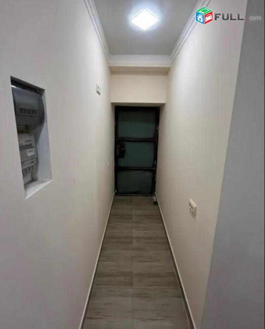LA11672  Վարձով 87 քմ. Կոմերցիոն անշարժ գույք Վիկտոր Համբարձումյան փողոցում