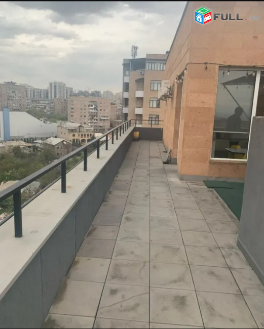LA11673 Վարձով 204 քմ. Գրասենյակային տարածք Հրաչյա Քոչարի փողոցում