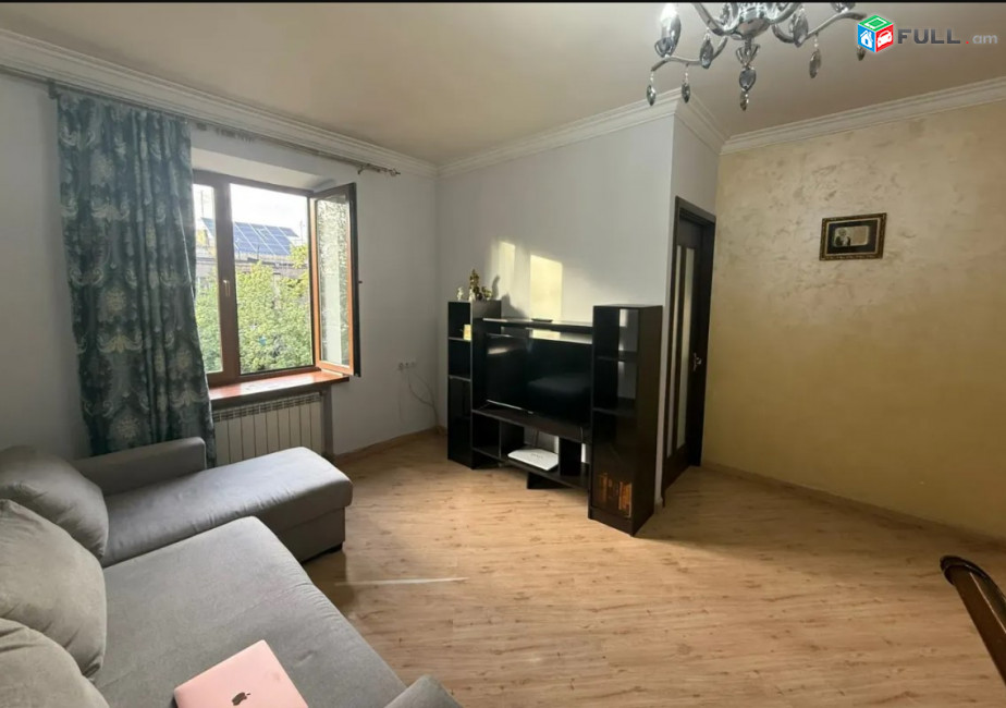 LA11728 Վարձով 2 սենյականոց բնակարան Արամ Խաչատրյան փողոցում