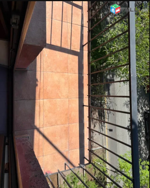 LA11728 Վարձով 2 սենյականոց բնակարան Արամ Խաչատրյան փողոցում
