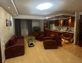 LA11735 Օրավարձով 3 սենյականոց բնակարան Մաշտոցի պողոտա , Օպերայի հարևանությամբ