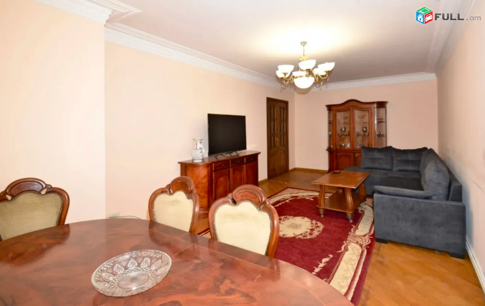 LA11919  Վարձով 3 սենյականոց բնակարան Օրբելի եղբայրների փողոցում