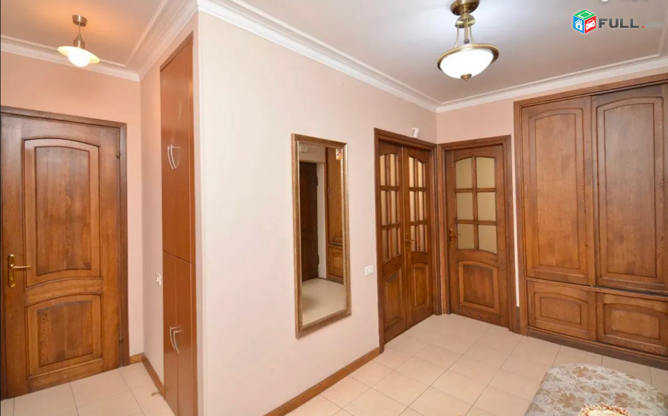 LA11919  Վարձով 3 սենյականոց բնակարան Օրբելի եղբայրների փողոցում