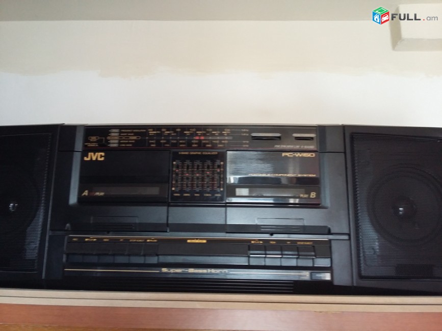 JVC magnitofon 
