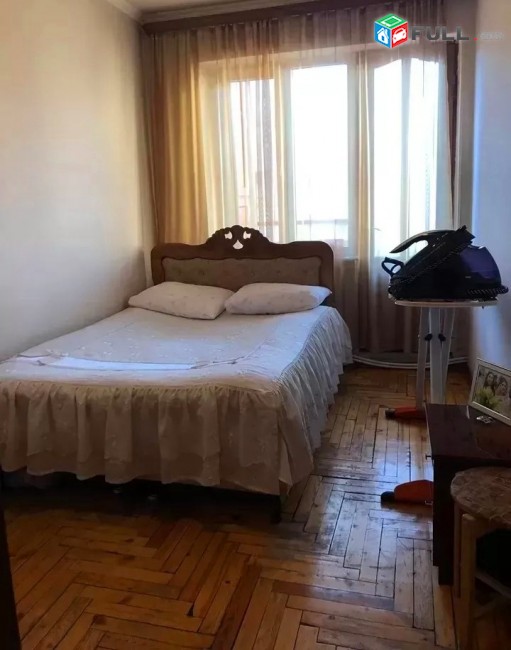 Կոդ 81242  Օհանովի փողոց  3 սեն. բնակարան Մալաթիա