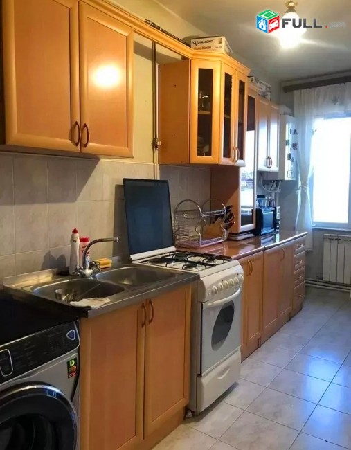 Կոդ 81242  Օհանովի փողոց  3 սեն. բնակարան Մալաթիա
