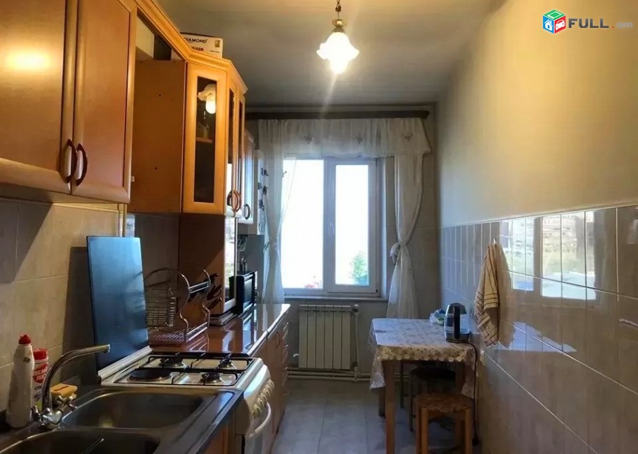 Կոդ 81242  Օհանովի փողոց  3 սեն. բնակարան Մալաթիա