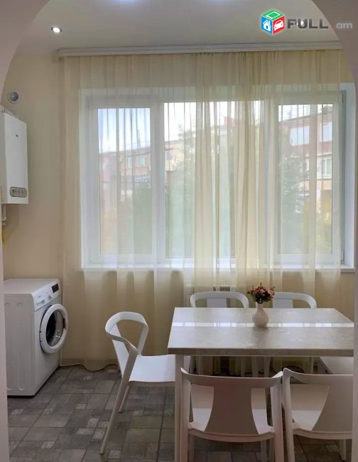 Կոդ 81698  Չարենց փողոց 3 սեն. բնակարան for rent Charenc st.