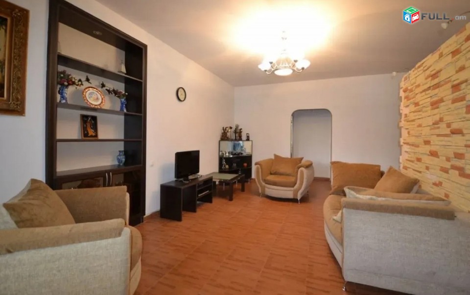 Կոդ 37354  Կողբացի փողոց 3 սեն. բնակարան / for rent Koxbaci st.