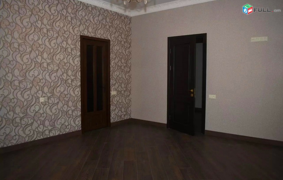 Կոդ HM11  Երկու հարկանի տուն Քաջազնունի փողոցում կենտրոնում, 600 ք.մ., 3+ սանհանգույց