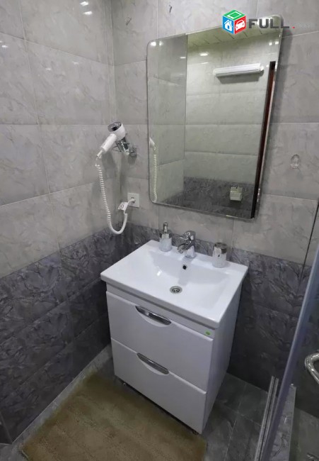 Կոդ 37418  Նալբանդյան Սայաթ Նովա խաչմերուկ 2 սեն. բնակարան նորակառույց / for rent Nalbandyan Sayat Nova st.