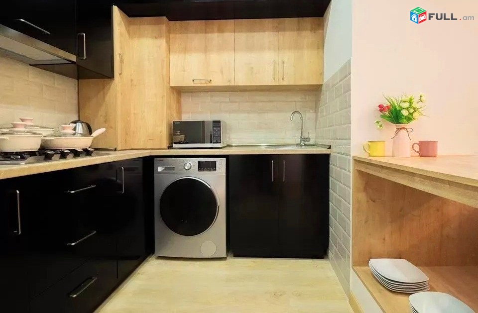 Կոդ HM219  Սայաթ Նովա 3 սեն. բնակարան / for rent Sayat Nova st.