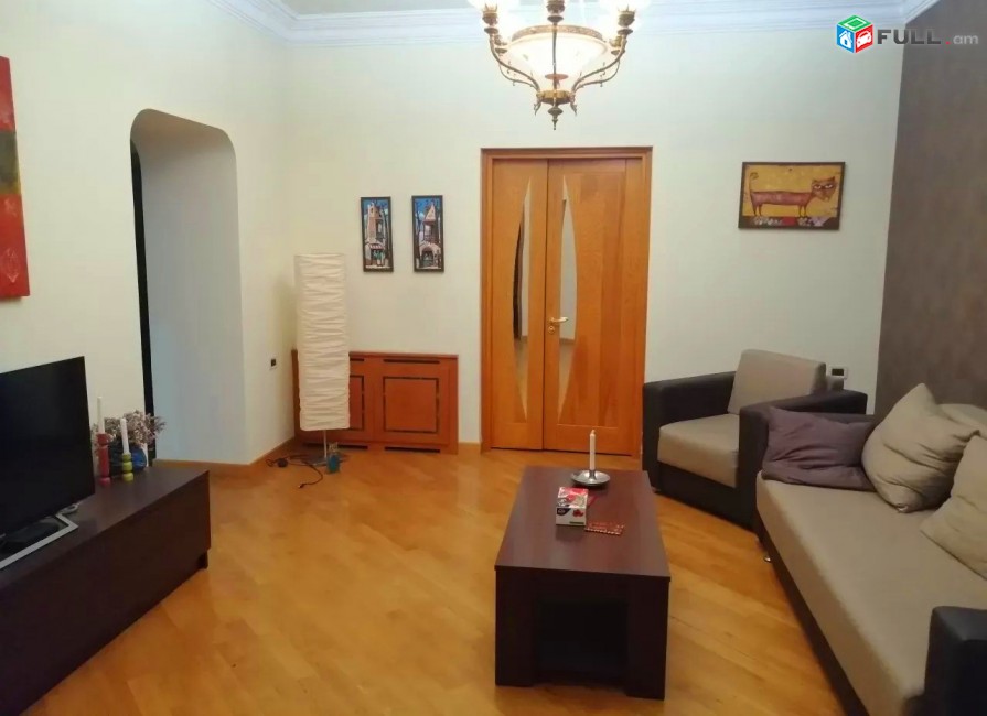 Կոդ HM225  Տերյան փողոց 3 սեն. բնակարան / for rent Teryan st.