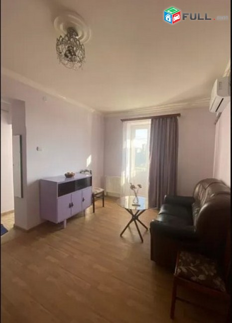 AKAK2278 բնակարան Հալաբյան փողոցում, 32 ք.մ., 2/4 հարկ, եվրովերանորոգված, քարե շենք