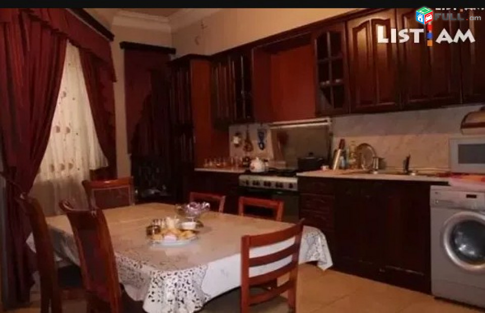 AK2457  Երկու հարկանի քարե տուն Սունդուկյան փողոցում Արաբկիրում, 420 ք.մ., 3+ սանհանգույց, եվրովերանորոգված