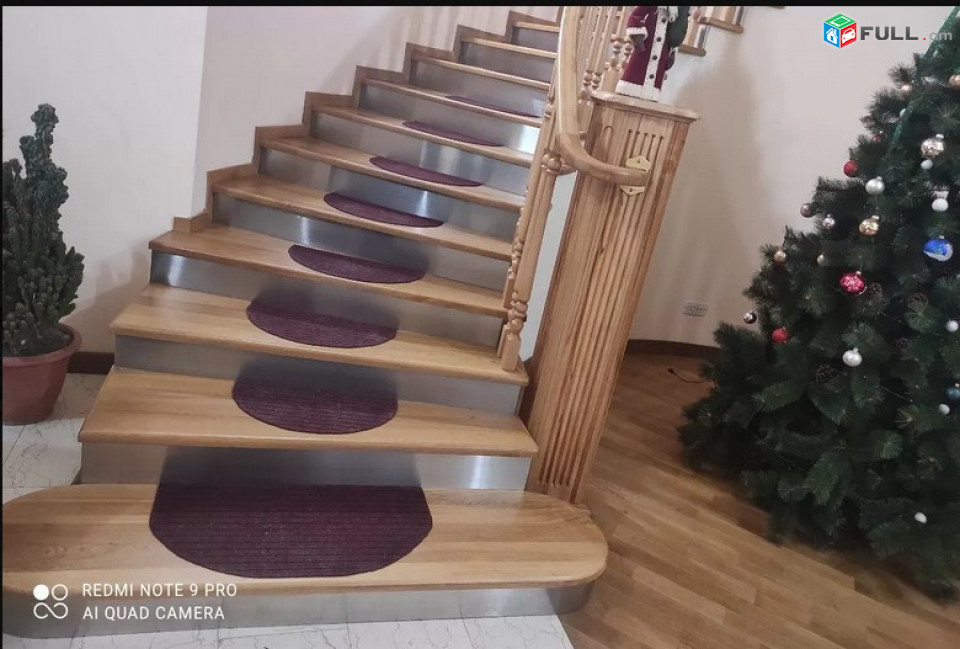 AK2496   Չորս հարկանի քարե տուն Սոսեի փողոցում Արաբկիրում, 450 ք.մ., 3+ սանհանգույց, կապիտալ վերանորոգված