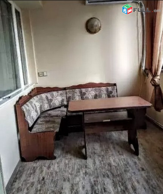 AK2552   բնակարան Հին Երևանցու փողոցում օպերայի մոտակայքում, 3 սենյականոց 